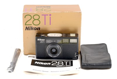 Lot 284 - Nikon 28Ti Quartz Date.