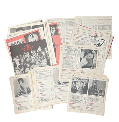 Lot 277 - Autograph Collection.- Pop Music