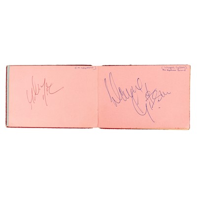 Lot 272 - Autograph Album.- Pop Music