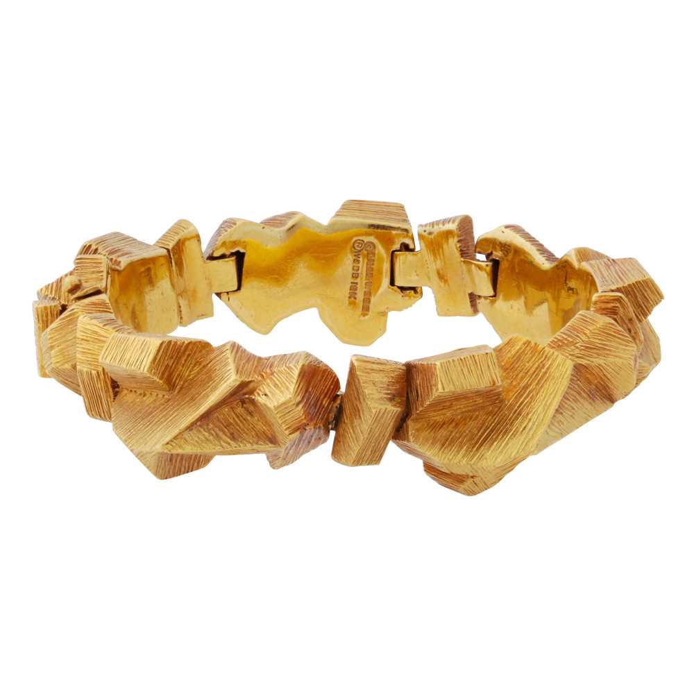Lot 275 - David Webb Ι A 'Ski slope nugget' bracelet