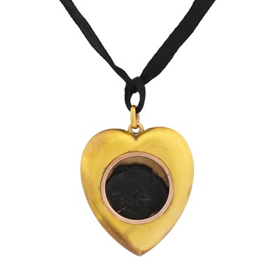 Lot 2 - A heart pendant memorial necklace, circa 1897