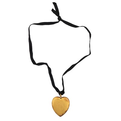 Lot 2 - A heart pendant memorial necklace, circa 1897