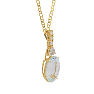 Lot 75 - An aquamarine and diamond pendant necklace