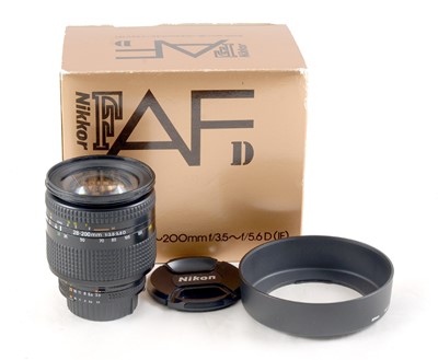 Lot 365 - Nikon AF 28-200mm f3.5-5.6 D Zoom Lens.