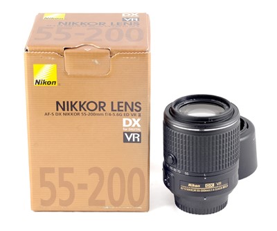 Lot 369 - Nikon AF-S 55-200mm f4-5.6G ED VRII Zoom Lens.