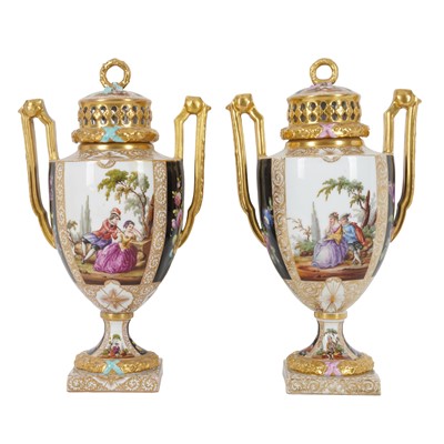 Lot 304 - A pair of Helena Wolfsohn potpourri vases