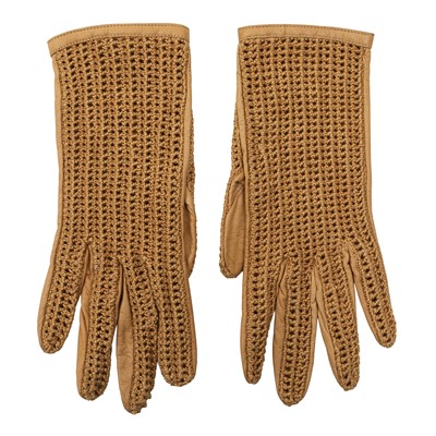 Lot 94 - Chanel Tan CC Driving Gloves