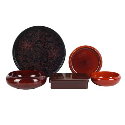 Lot 123 - A group of Japanese lacquerwares, 20th/21st century