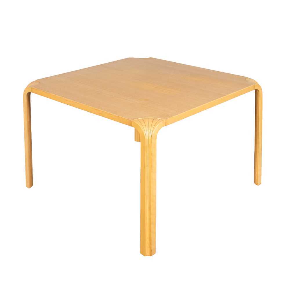 Lot 36 - Alvar Aalto (Finnish 1898-1976) for Artek, Finland