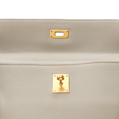 Lot 53 - Hermès Gris Perle Togo Kelly Retourne 32