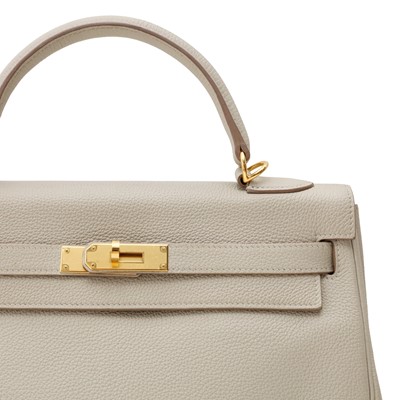 Lot 53 - Hermès Gris Perle Togo Kelly Retourne 32