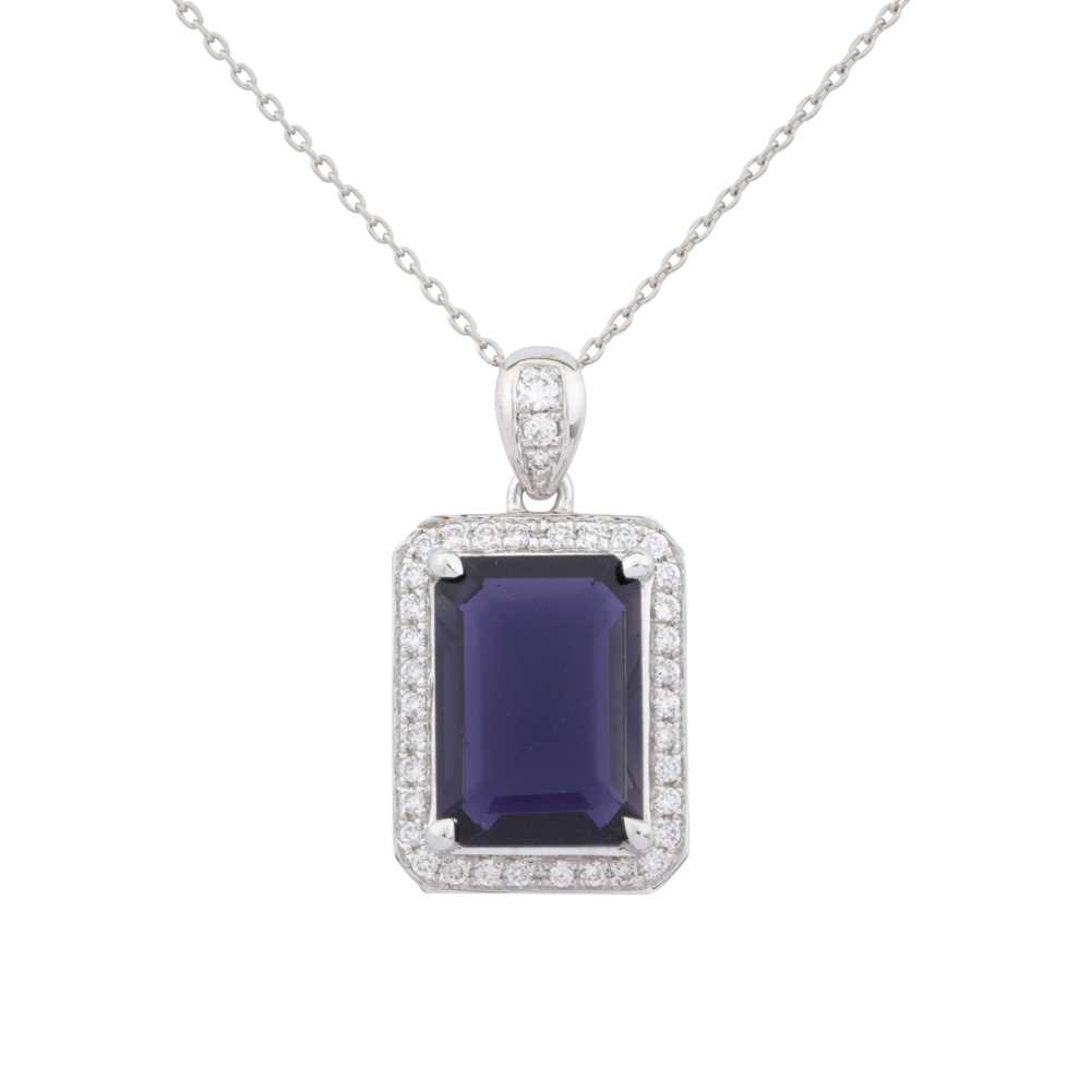 Lot 56 - An iolite pendant necklace