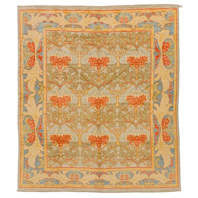 Lot 107 - A fine Arts & Crafts design carpet