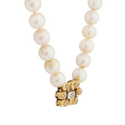 Lot 83 - J. Köhle Ι A single strand pearl choker necklace, circa 1996