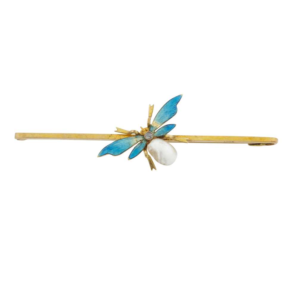 Lot 74 - A gem-set fly brooch