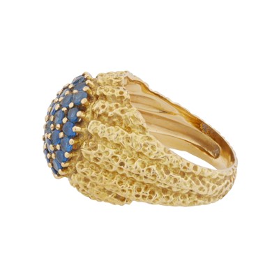 Lot 40 - A gem-set dome ring