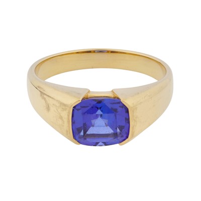 Lot 47 - A tanzanite single stone ring