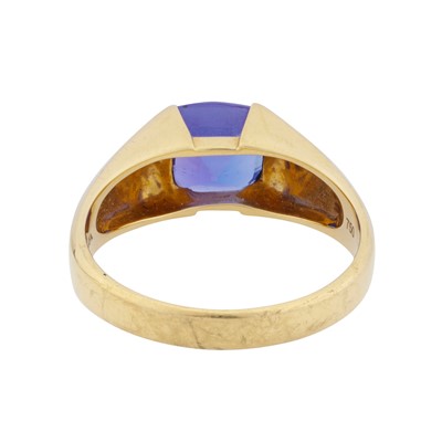 Lot 47 - A tanzanite single stone ring