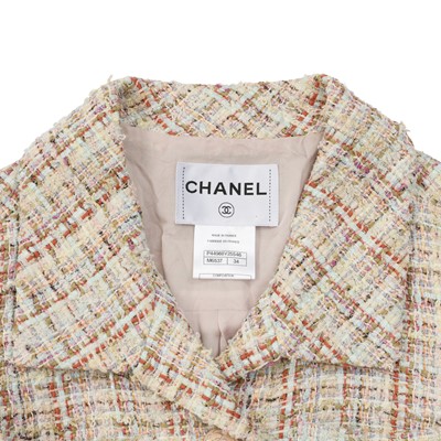 Lot 44 - Chanel Pink Tweed Cropped Camellia Jacket - Size 34