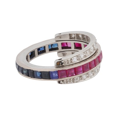 Lot 84 - A gem-set 'day and night' eternity ring