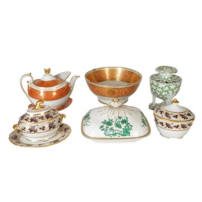 Lot 280 - A collection of Worcester porcelain from the Charles Dawson collection