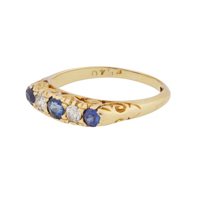 Lot 27 - A sapphire and diamond five stone ring