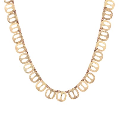 Lot 262 - A fancy link chain necklace