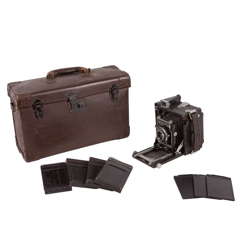 Lot 158 - Graflex Inc.