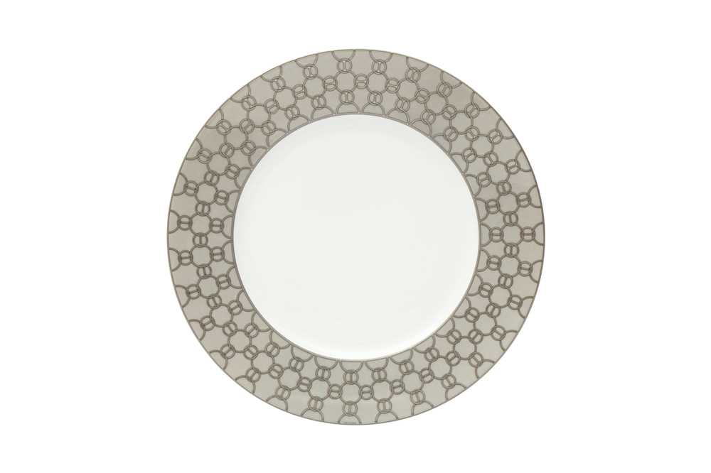 Lot 52 - Hermès 'Fil d'Argent' Platinum Nine Dinner Plates