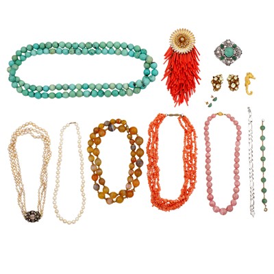 Lot 465 - A collection of silver and hardstone jewellery