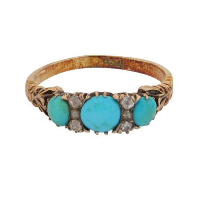 Lot 15 - A turquoise and diamond ring