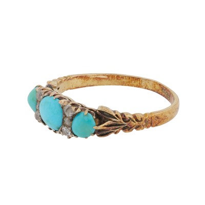 Lot 15 - A turquoise and diamond ring