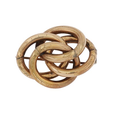 Lot 224 - A knot brooch