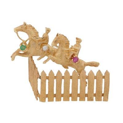 Lot 301 - A gem-set steeplechase brooch
