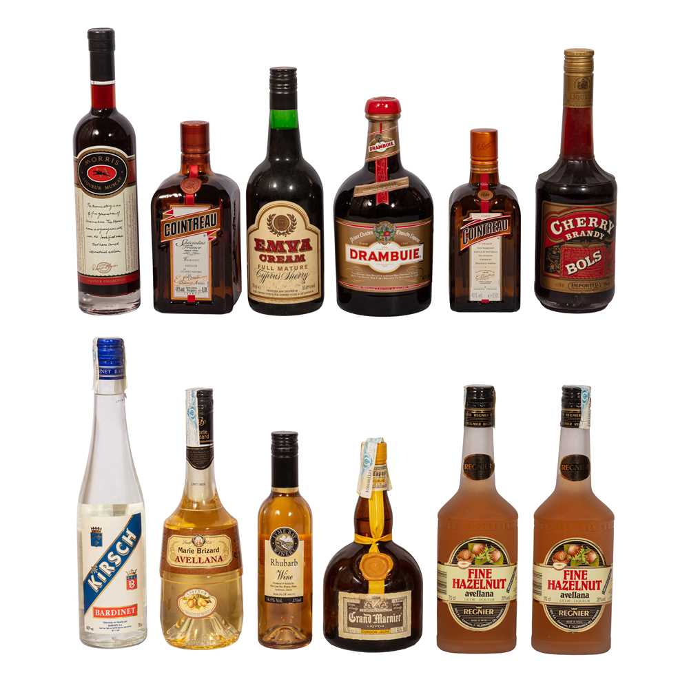 Lot 193 - Assorted Liqueurs - 12 bottles