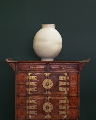 Lot A Korean white-glazed 'dalhangari' 'moon' jar, Joseon dynasty, 17th/18th century