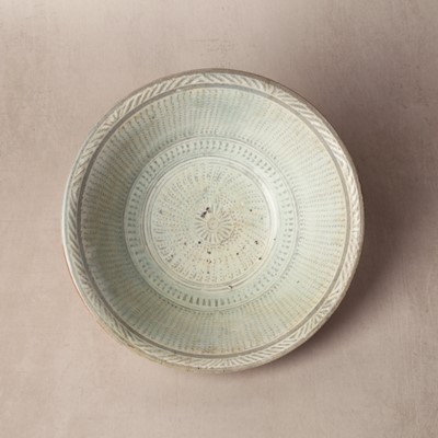 Lot 261 - A Korean Buncheong bowl, Joseon dynasty, 15th century