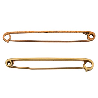 Lot 436 - Two bar brooches