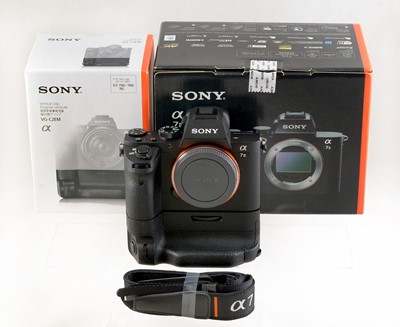 Lot 186 - Sony A7 II Full Frame E-mount DSLR.