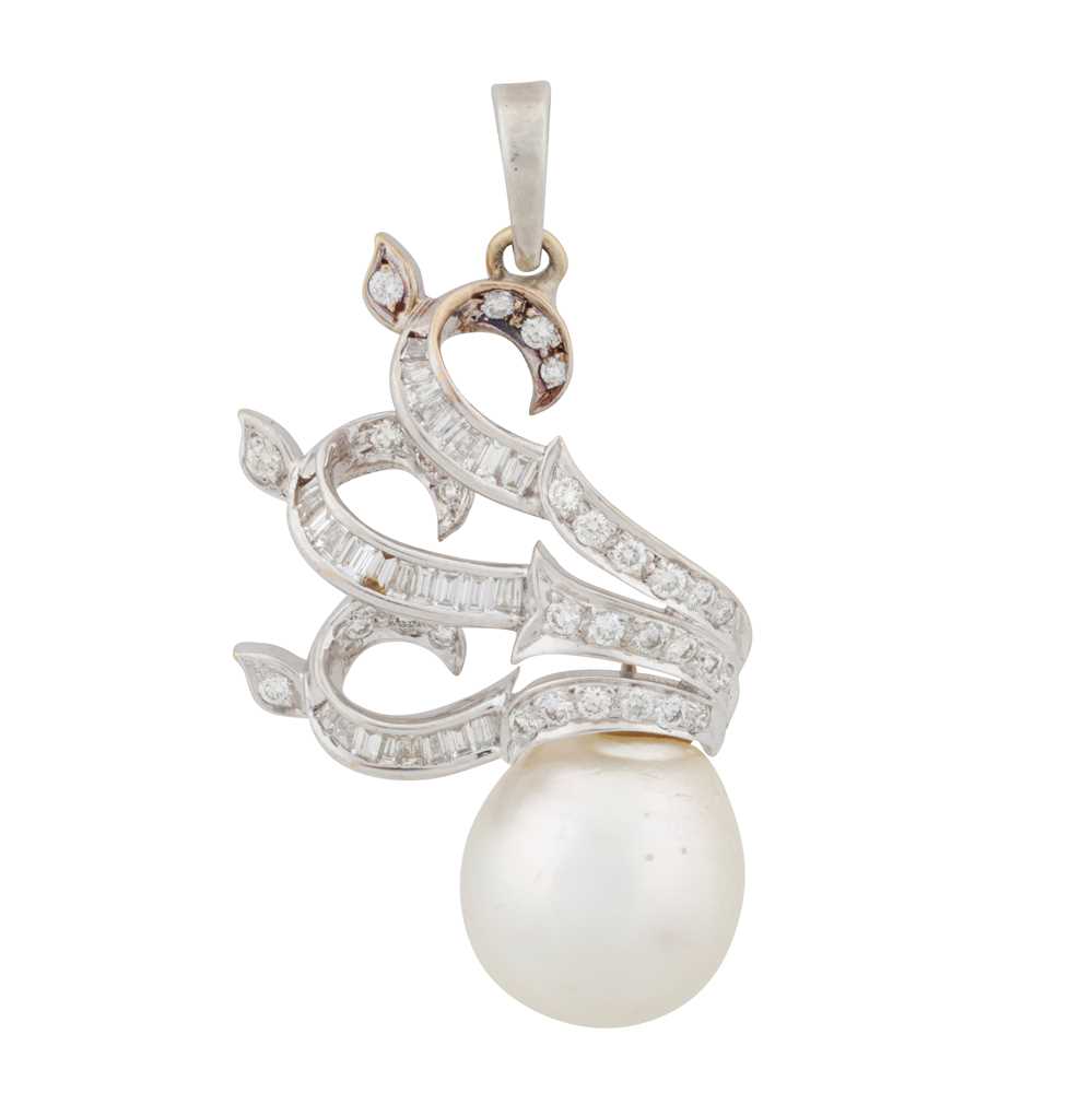 Lot 91 - A cultured pearl and diamond pendant