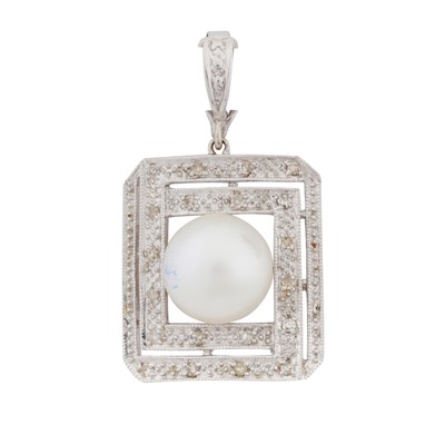 Lot 347 - A pearl and diamond octagonal pendant