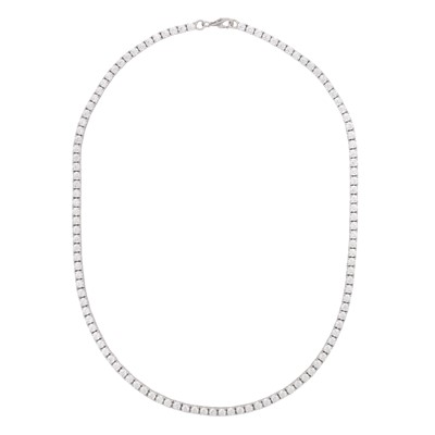 Lot 132 - A cubic zirconia necklace