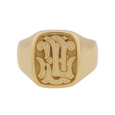 Lot 290 - A signet ring