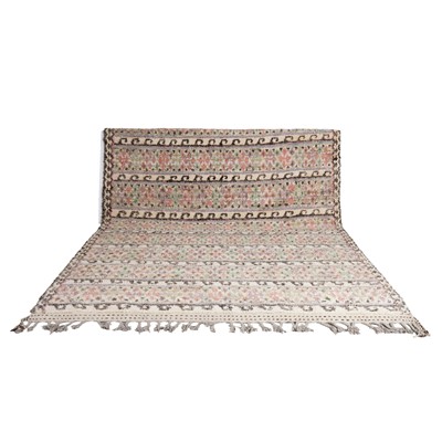 Lot 316 - Mid-Century Style, Britain