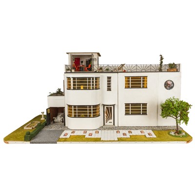 Lot 1 - Dolls House in the form of a 1930s Art Deco Detached House