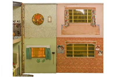 Lot 1 - Dolls House in the form of a 1930s Art Deco Detached House