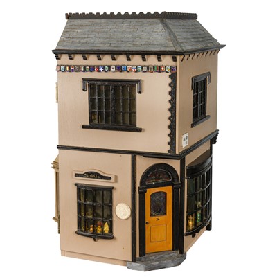 Lot 19 - Antiques Shop