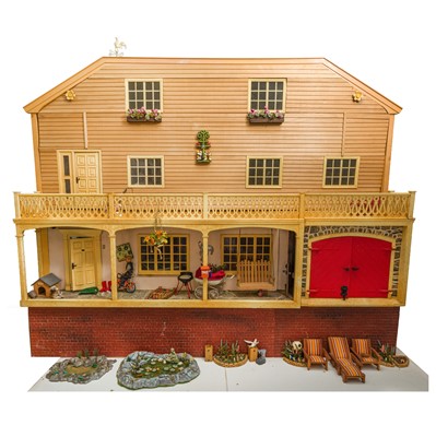 Lot 32 - Dutch Style House