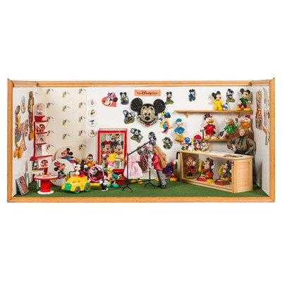 Lot 91 - Disney Store Scene