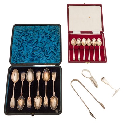 Lot 722 - A mixed group of sterling silver flatware